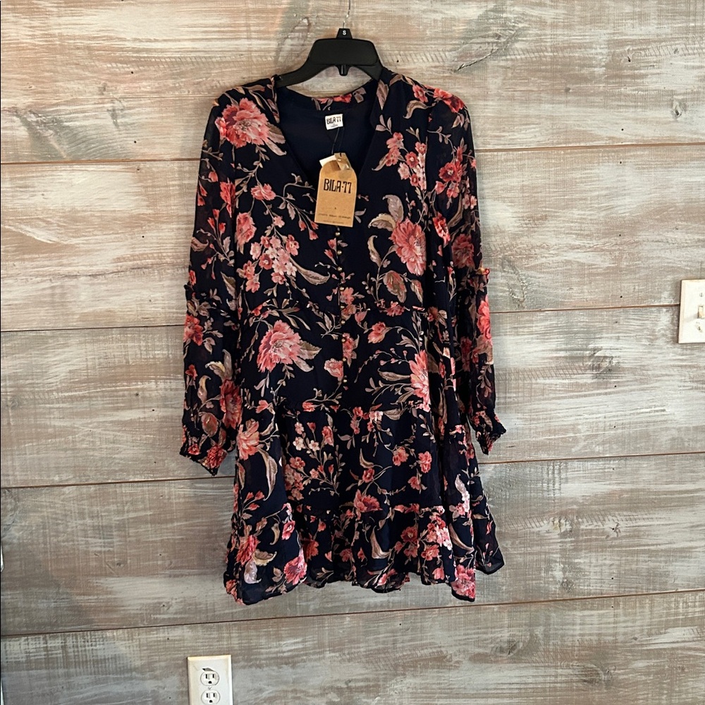 NWT Billabong Floral Mini Dress Black Long Sleeve